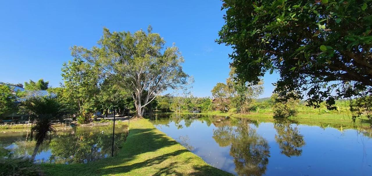 Homdoiintr Farmstay ฮ่อมดอยอินทร์ ฟาร์มสเตย์ Ban Huai Kaeo Exteriör bild