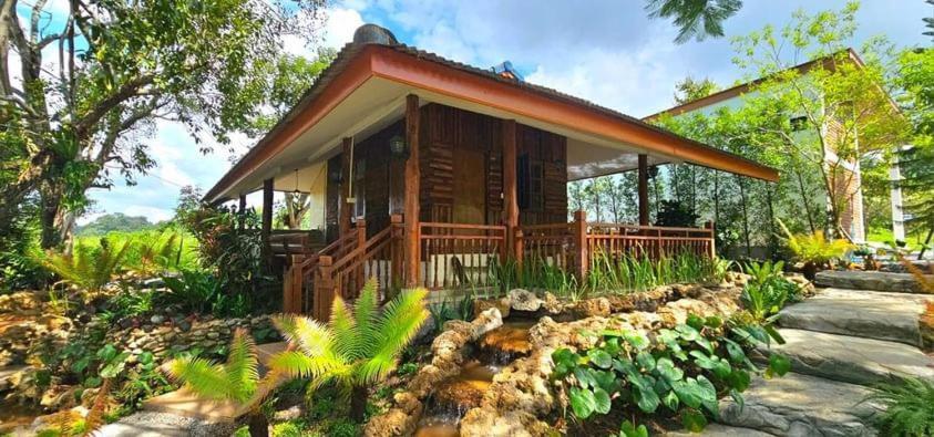 Homdoiintr Farmstay ฮ่อมดอยอินทร์ ฟาร์มสเตย์ Ban Huai Kaeo Exteriör bild