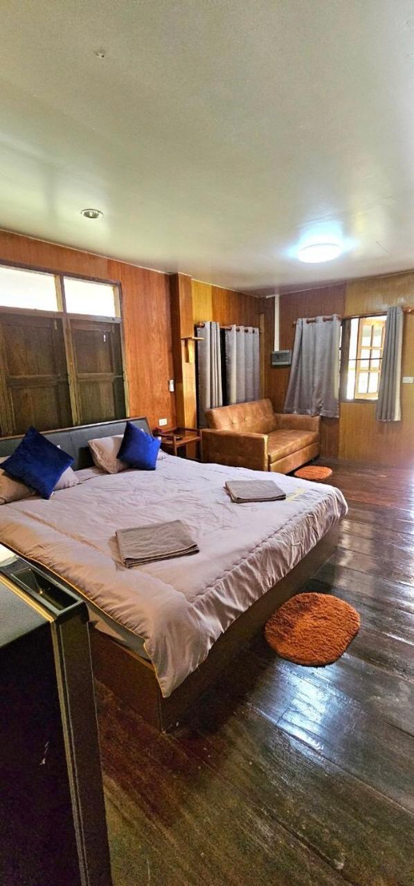 Homdoiintr Farmstay ฮ่อมดอยอินทร์ ฟาร์มสเตย์ Ban Huai Kaeo Exteriör bild
