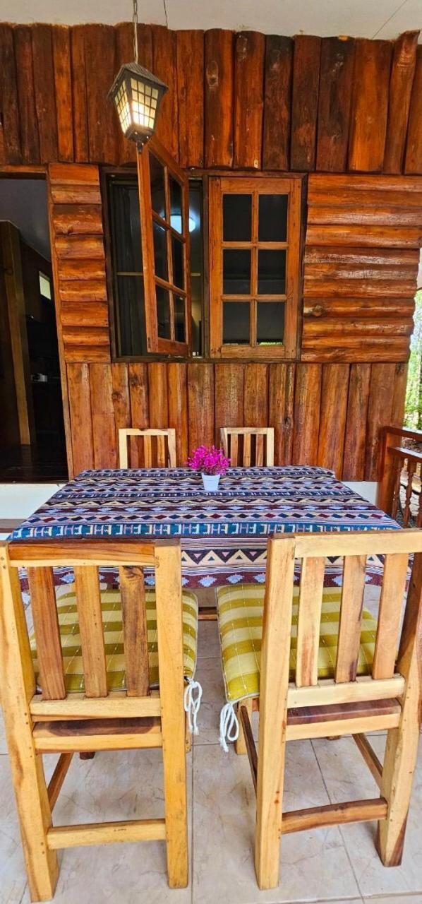 Homdoiintr Farmstay ฮ่อมดอยอินทร์ ฟาร์มสเตย์ Ban Huai Kaeo Exteriör bild