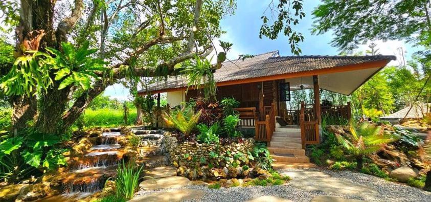 Homdoiintr Farmstay ฮ่อมดอยอินทร์ ฟาร์มสเตย์ Ban Huai Kaeo Exteriör bild