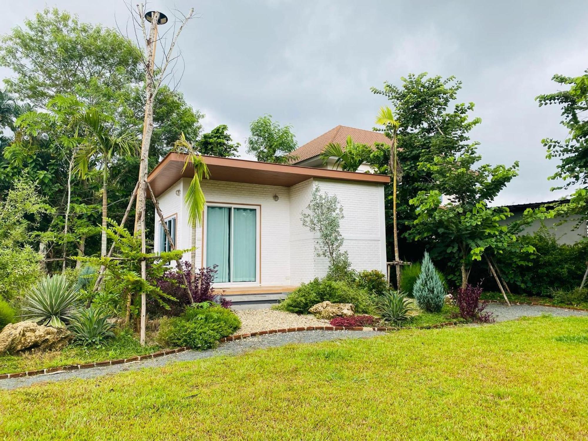 Homdoiintr Farmstay ฮ่อมดอยอินทร์ ฟาร์มสเตย์ Ban Huai Kaeo Exteriör bild